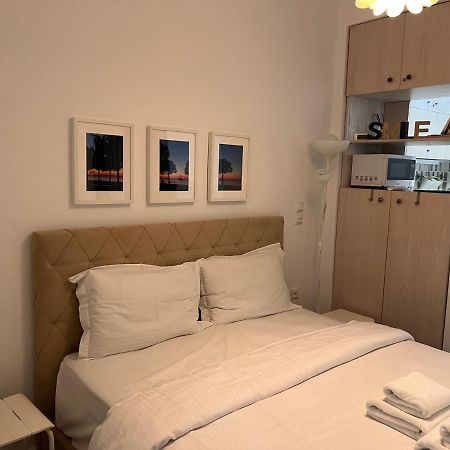 Small Budget Diamond Apartment In Agias Sofias. Thessaloniki Exterior photo